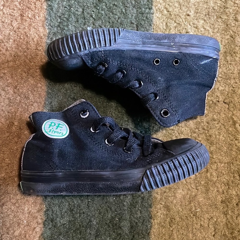 Youth PF Flyers
